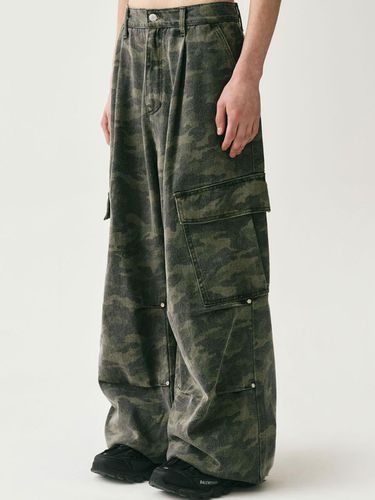 Big Side Pocket Cargo Pants Camo - AVANDRESS - Modalova