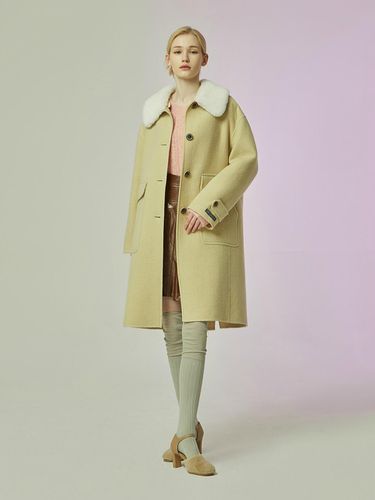 Shearling Collar Handmade Long Coat (Yellow) - CC collect - Modalova