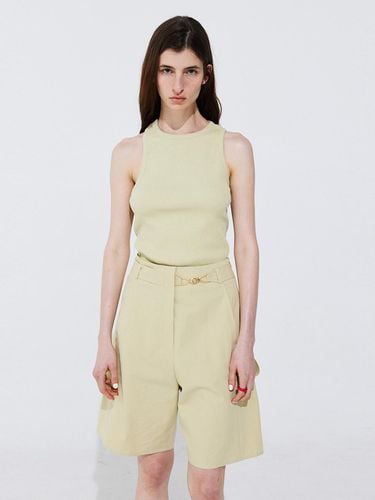 Back Cutout Sleeveless Top _ Light - WNDERKAMMER - Modalova