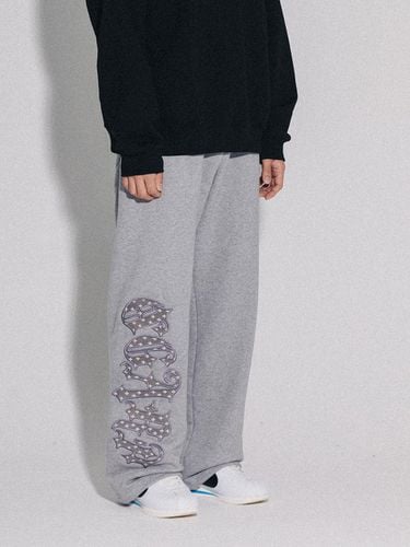 Chicano Letter Sweatpant - Gray - OGARP - Modalova