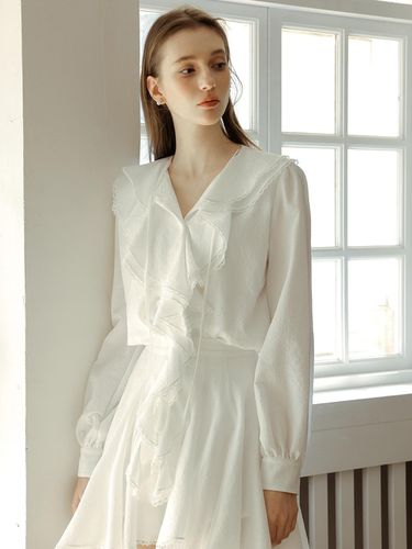 Cest_Pure White Ruffle Blouse - Cest Moidew - Modalova