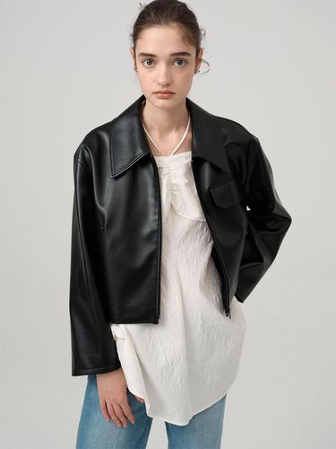 Vegan Leather Cropped Jacket - on&on - Modalova