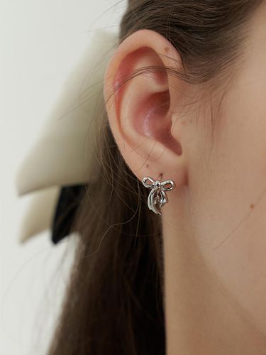 Mono Cinta Earring - Primaute - Modalova