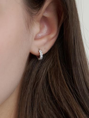 Mitad Cubic Earring - Primaute - Modalova