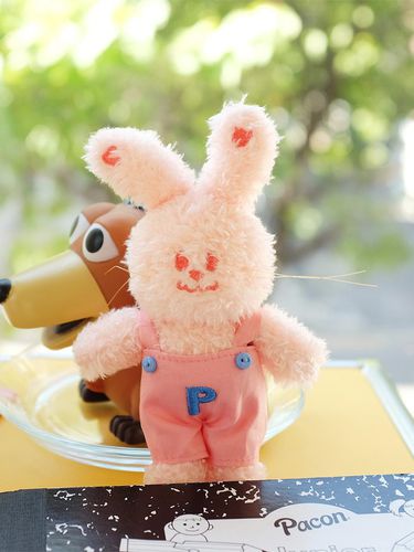 Pleabuddy Coo Doll Keychain_Pink - BALLOON FRIENDS MESSY ADVENTURE - Modalova