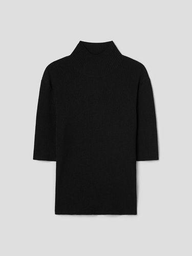 Classic TurtleNeck Top_Black - The Aperture - Modalova