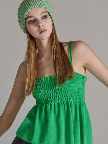 Smoke Flare Strap Top (Green) - SALADBAGUNI - Modalova