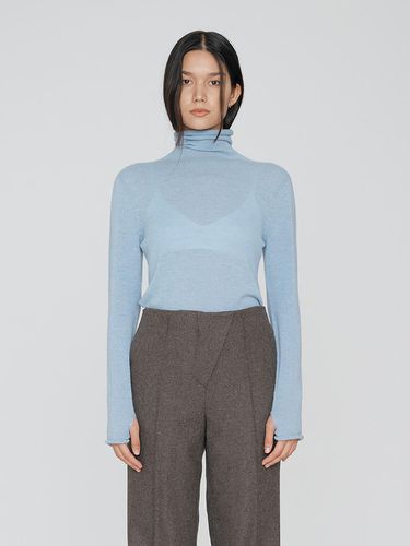 Finger Hole Turtle Neck (Sky Blue) - REMPLACEMENT - Modalova