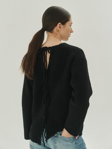 Back Open Ribbon Pullover (Black) - REMPLACEMENT - Modalova