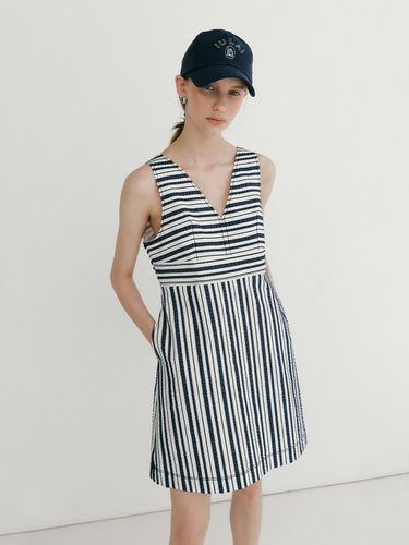 Poppy Dress_Navy Stripe - IULAI - Modalova