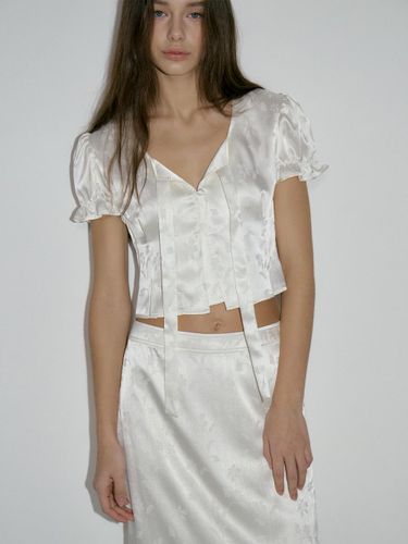 Jacquard Crop Blouse - overdueflair - Modalova