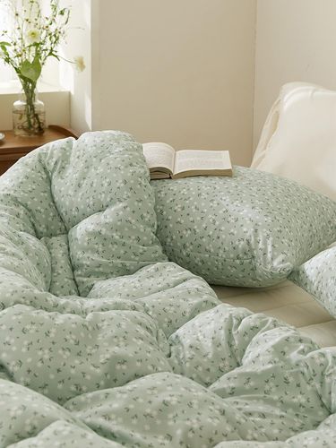 Hug Me Dust-free Comforter (SS/Q) 10 Colors - maatila - Modalova