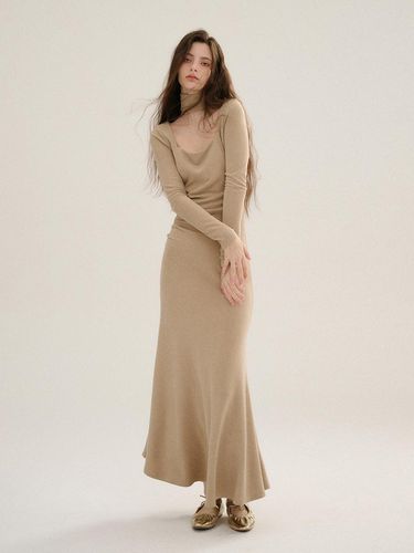 Neck Warmer Long Dress - Beige - Sincethen - Modalova