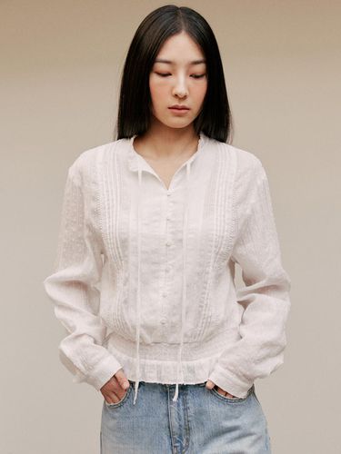 Smocked Blouse _ White - Le abonne - Modalova