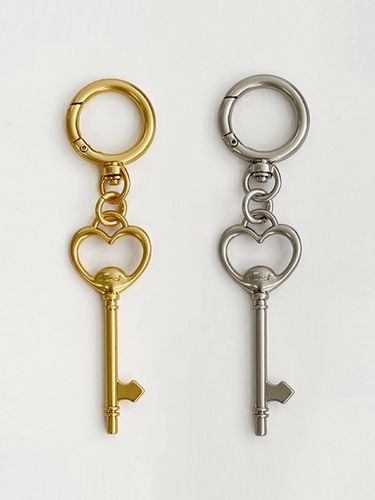 Heart Key Charm - demeriel - Modalova