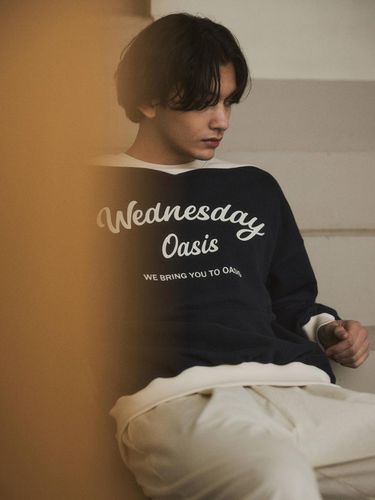 Signature Incision Pullover Sweatshirt - WEDNESDAY OASIS - Modalova