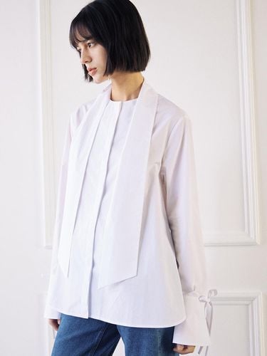 A-Line Scarf Blouse (White) - TAV - Modalova