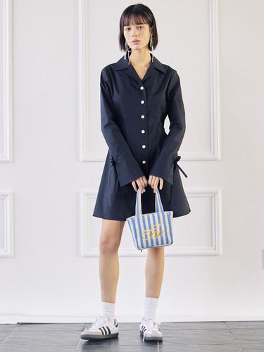 Sleeve Ribbon Line Dress (Navy) - TAV - Modalova