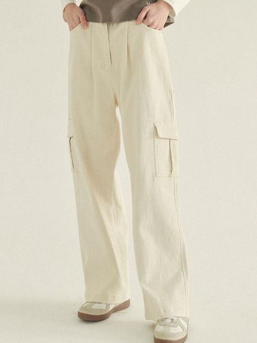 Holy Jolly Single Pleat Cargo Pants_Cream - MICANE - Modalova