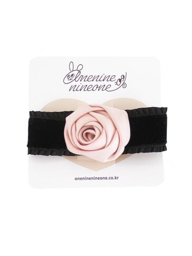 Rose Cosage Hair Clip - oneninenineone - Modalova