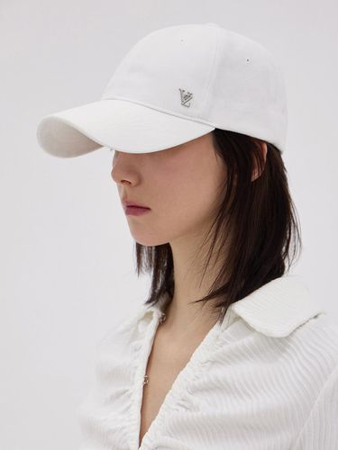 VZ Minimal Stud Ball Cap_White - VARZAR - Modalova