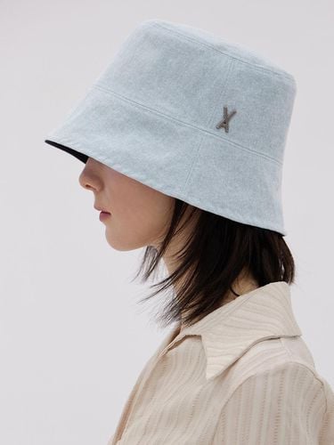 VA Stud Pigment Bucket Hat_Sky - VARZAR - Modalova