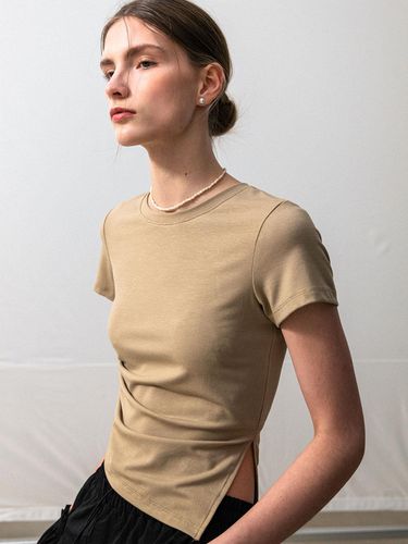 Side Shirring Short-Sleeve T-Shirt - GENERAL IDEA - Modalova