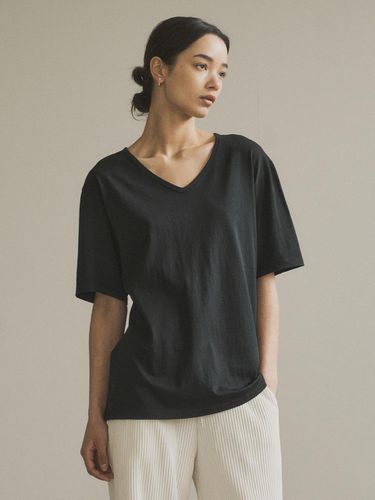 SITP5136 Loose fit V-neck Short Sleeve T-shirt - Siyazu - Modalova