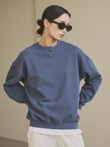 SITP5135 Loose Fit Pigment Sweatshirt_Navy - Siyazu - Modalova