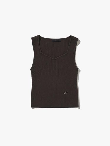 Ribbed Sleeveless Knit Top (Brown) - PLAC - Modalova