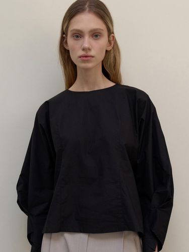 Cotton Dolman Sleeve Pin Tuck Blouse_Black - L’oiE - Modalova