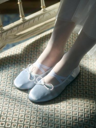 Pli Flat Shoes - SALTANDCHOCOLATE - Modalova