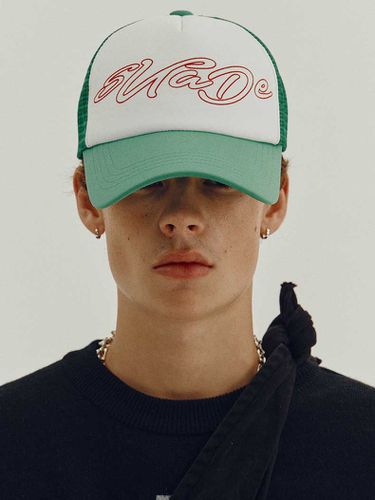 Hand Script Logo Mesh Cap - Green - SUADE - Modalova