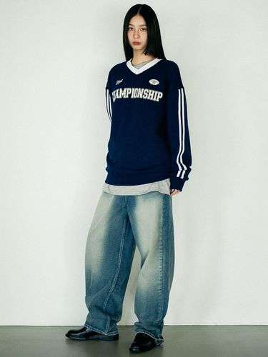 Championship Sweatshirt _ Navy - DEFAULT - Modalova