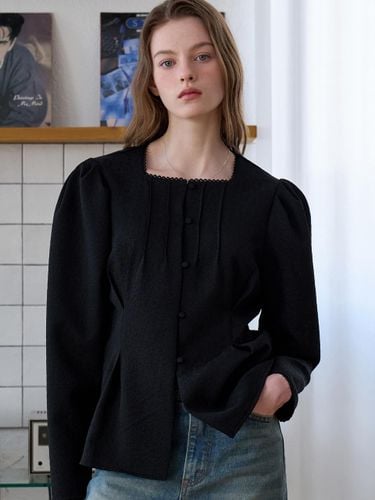 Flower Puff Blouse - Black - EIGHT DAYS A WEEK - Modalova