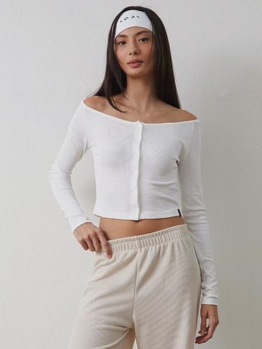 Off-shoulder Ribbed Cardigan_White - INJIACTIVE - Modalova