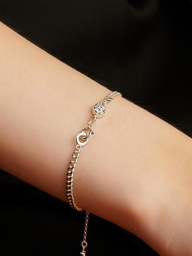 Cross & Curve Chain Bracelet - UNI.J - Modalova