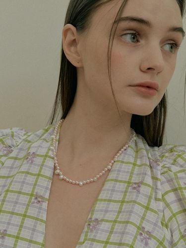 Point Pearl Necklace_Pink - Sophiamor - Modalova