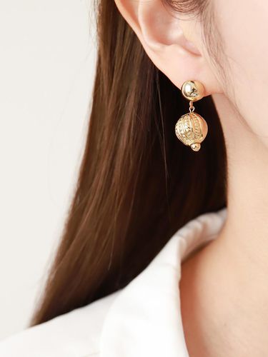 Gold Ball Drop Earring - Sophiamor - Modalova