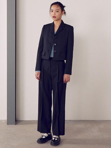 Signature Semi Wide Pants_Black - kuho plus - Modalova