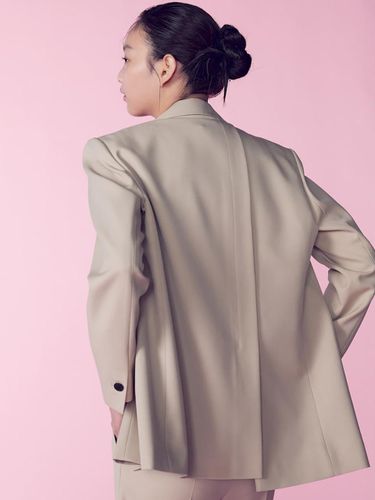 Signature Semi Overfit Jacket_Beige - kuho plus - Modalova