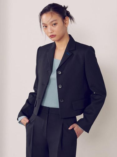 Signature Regular Fit Jacket_Black - kuho plus - Modalova