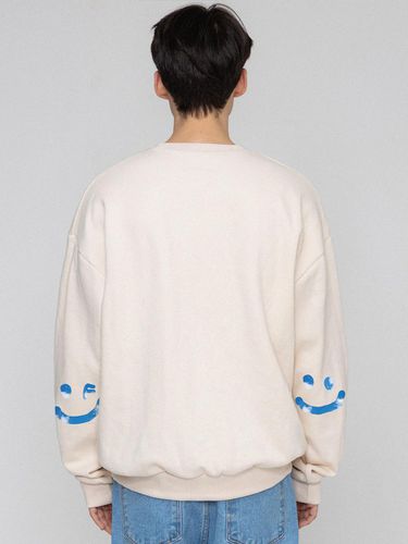 UNISEX] Elbow Sky Cloud Drawing Smile Sweatshirt - GRAVER - Modalova