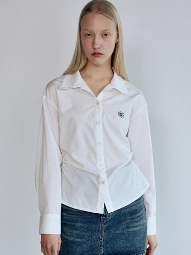 Wrinkle Slim Line Shirring Shirt - NICK&NICOLE - Modalova