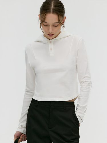 Slim Pintuck Hooded Long Sleeve Top - MONGDOL - Modalova