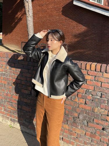 Reversible Shearling Cropped Jacket_Black - a.t.corner - Modalova