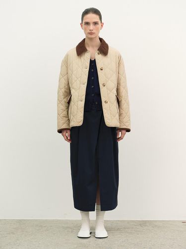 Quilted Half Jacket_Beige - a.t.corner - Modalova