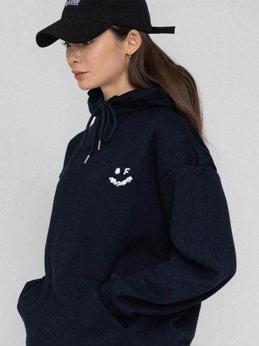 UNISEX] Small Cloud Drawing Smile Hoodie - GRAVER - Modalova