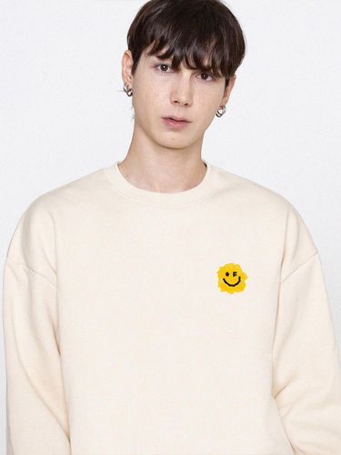 UNISEX] Small Tape Dot Smile Sweatshirt - GRAVER - Modalova