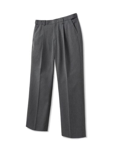 Semi-Wide Fit One-Tuck Slacks Gray - TNGT - Modalova